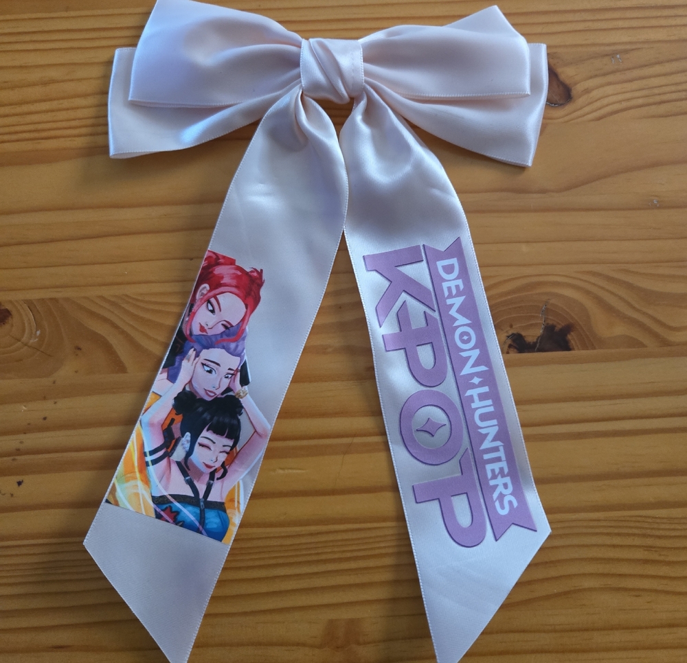 Kpop Inspired Graphic Print Satin Hair Bow
